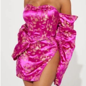 Fashion Nova metallic set